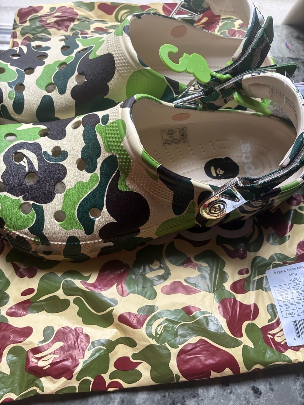 Bape slip on crocs - Picture 4 of 5